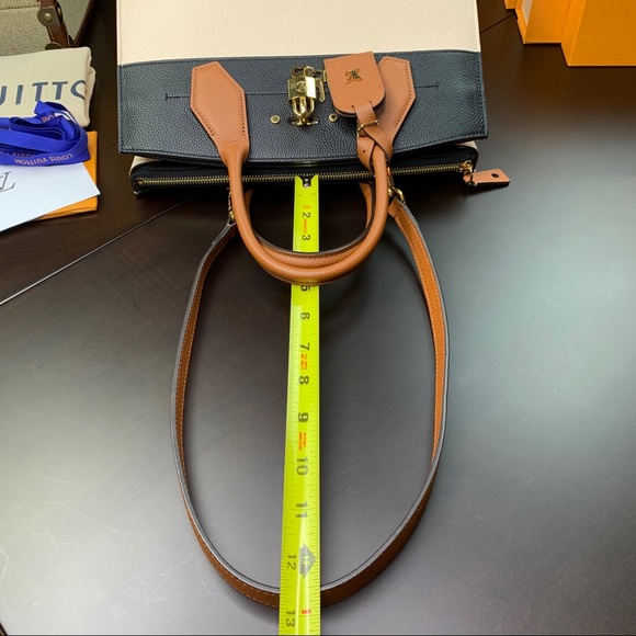 Authentic Louis Vuitton City Steamer MM - Picture 12 of 16